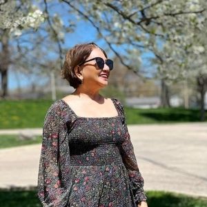 Meet your Posher, Dinnah